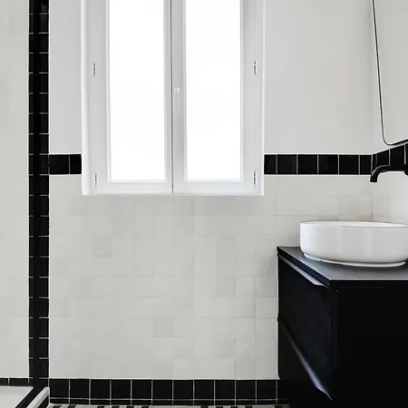 Parisian With Air Conditioning Eiffel Tower