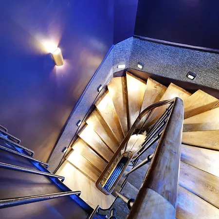 Parisian With Air Conditioning Eiffel Tower