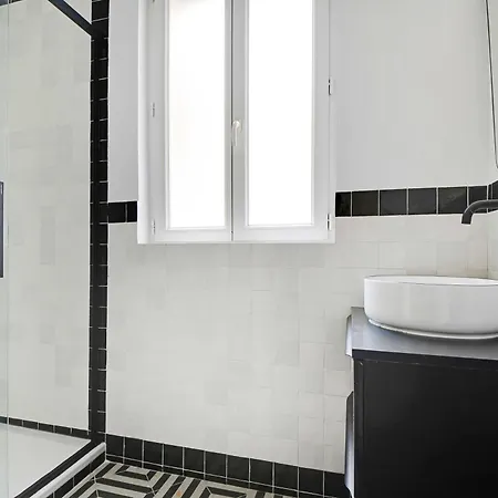 Parisian With Air Conditioning Eiffel Tower Apartman Párizs