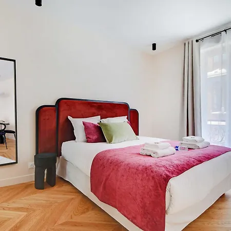 Parisian With Air Conditioning Eiffel Tower Appartement Paris