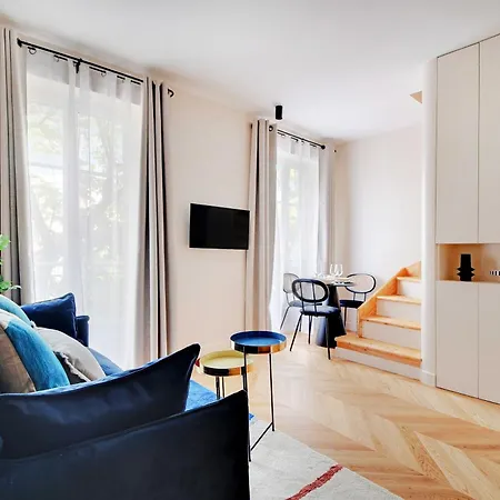 Parisian With Air Conditioning Eiffel Tower Appartement Paris