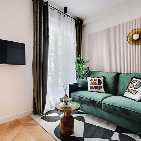 Parisian With Air Conditioning Eiffel Tower Apartmán Paříž