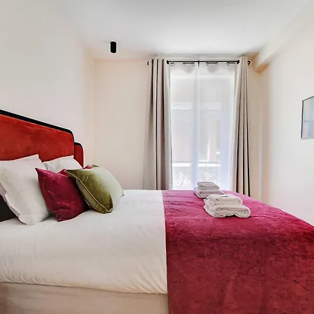 Apartment Parisian With Air Conditioning Eiffel Tower
