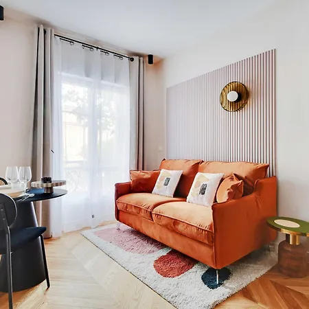 Apartment Parisian With Air Conditioning Eiffel Tower