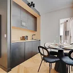Apartment Parisian With Air Conditioning Eiffel Tower *
