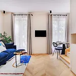 Apartment Parisian With Air Conditioning Eiffel Tower Paris