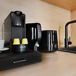 Parisian With Air Conditioning Eiffel Tower Apartment